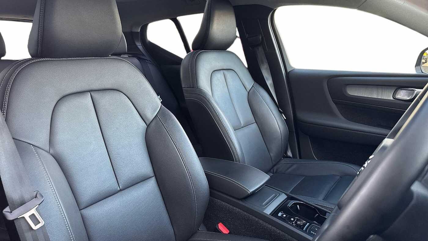 Used Volvo XC40 2024 for sale - 76678816: Photo 9