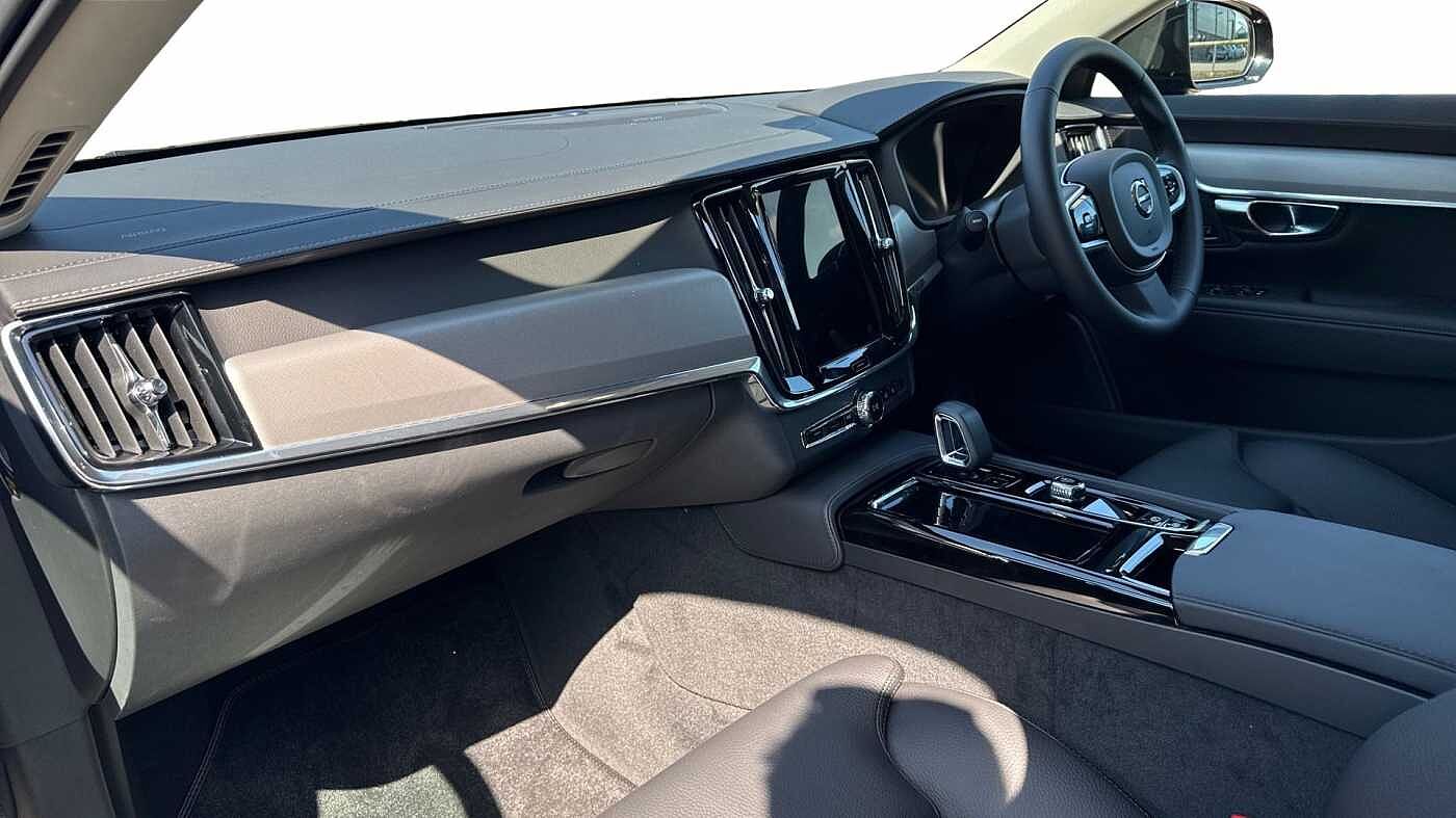 Used Volvo V90 2025 for sale - 76679453: Photo 4