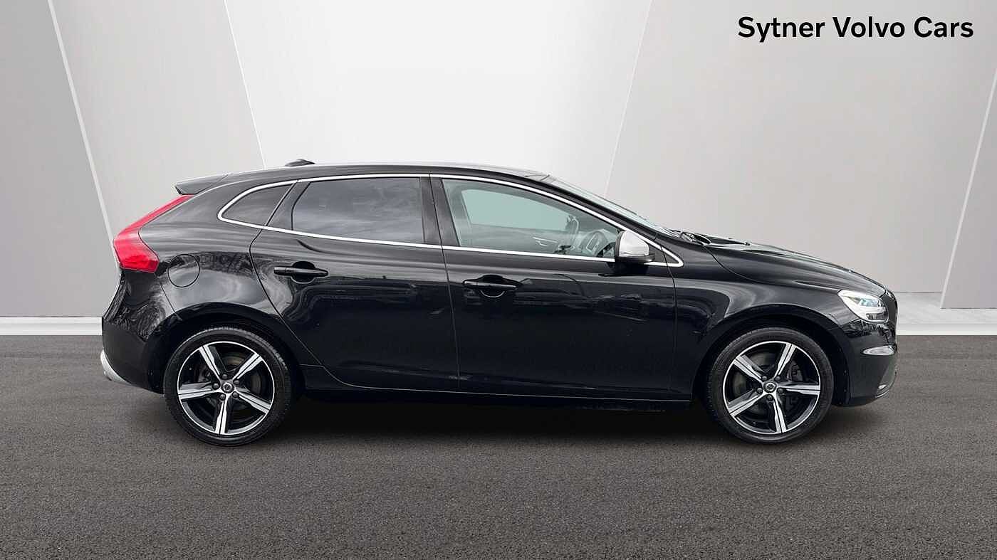 Used Volvo V40 2019 for sale - 77615976: Photo 3