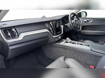 Used Volvo XC60 2024 for sale - 76677929: Photo