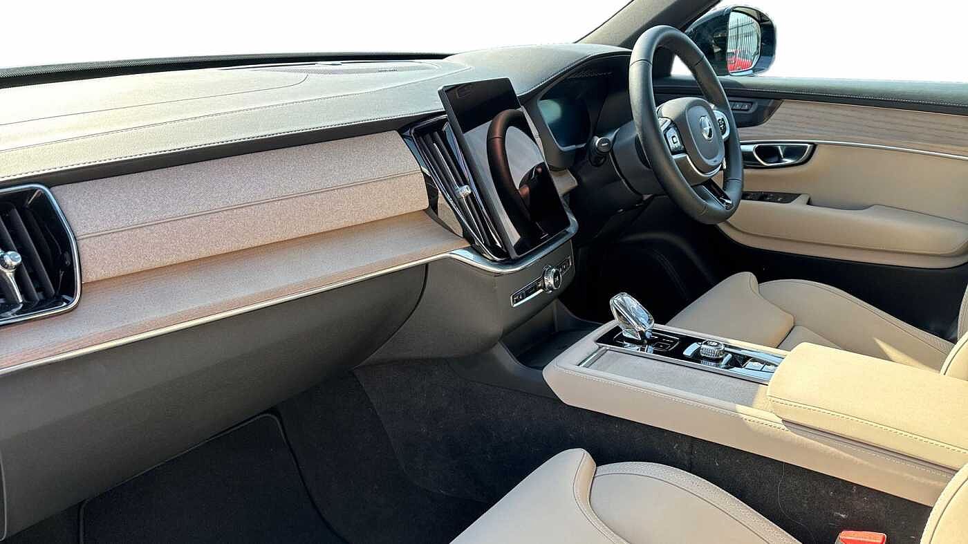 Used Volvo XC90 2025 for sale - 78038336: Photo 4