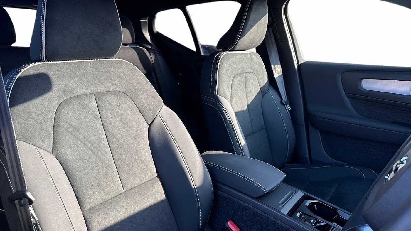 Used Volvo XC40 2026 for sale - 78149001: Photo 9