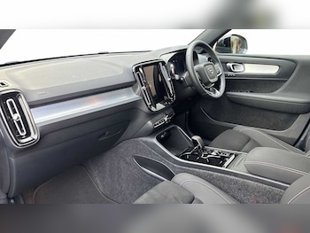 Used Volvo XC40 2025 for sale - 78121336: Photo