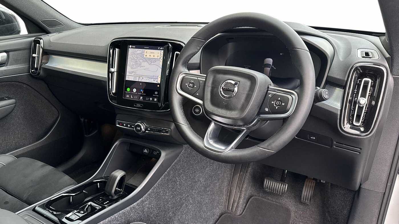 Used Volvo XC40 2025 for sale - 78121336: Photo 5