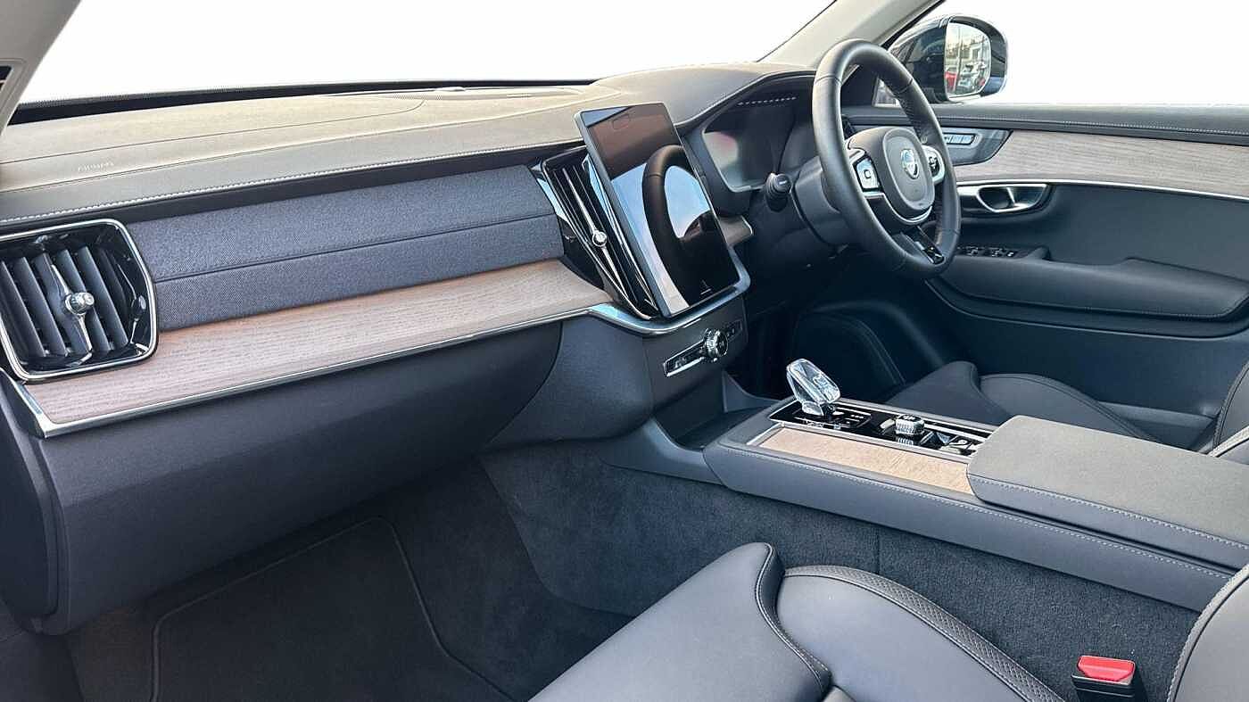 Used Volvo XC90 2025 for sale - 76681509: Photo 4