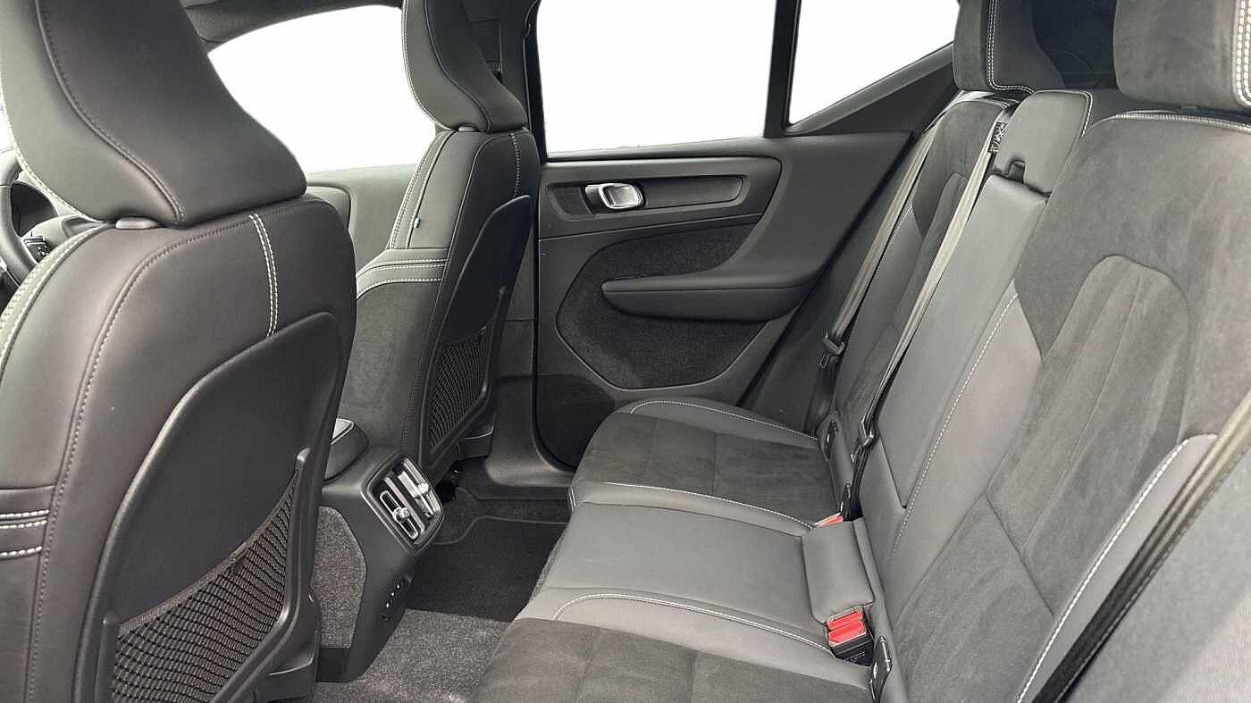 Used Volvo XC40 2023 for sale - 76676282: Photo 10