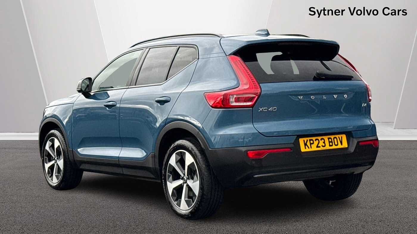Used Volvo XC40 2023 for sale - 76676282: Photo 2