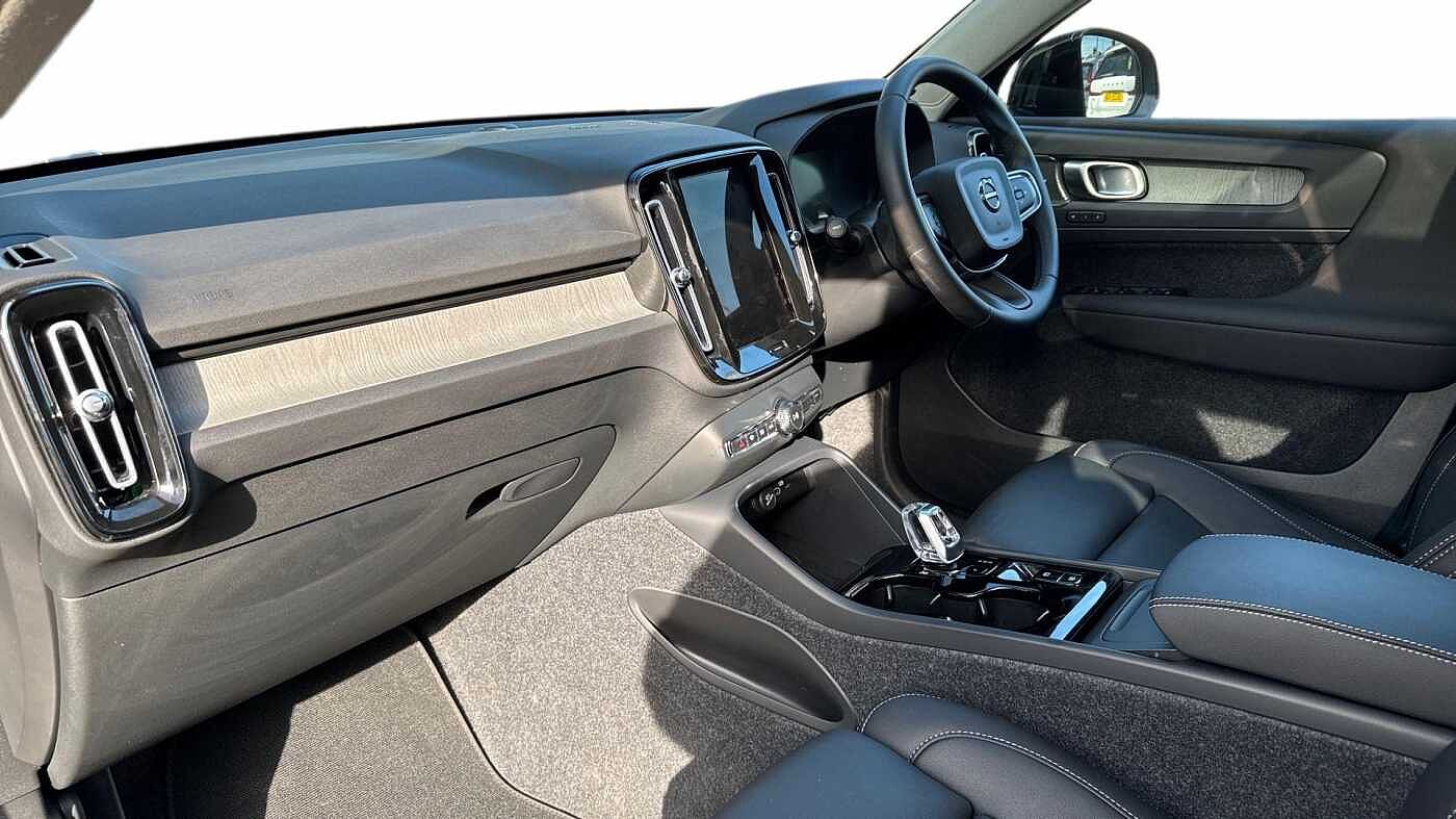 Used Volvo XC40 2025 for sale - 77888073: Photo 4