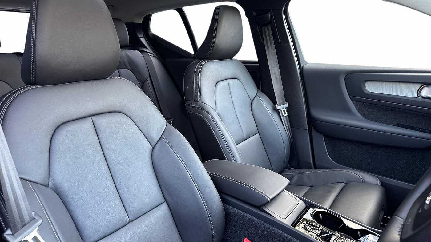 Used Volvo XC40 2025 for sale - 77888073: Photo 9