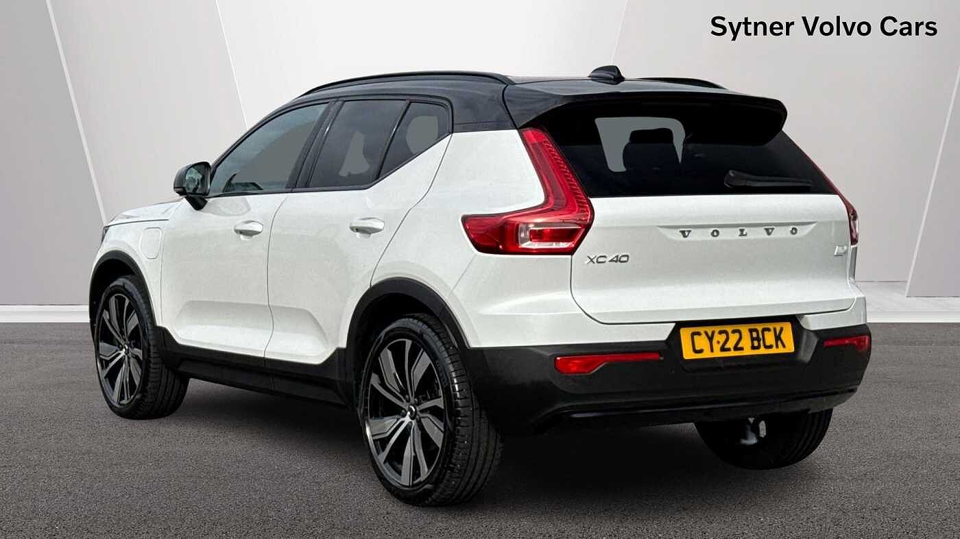 Used Volvo XC40 2022 for sale - 78190208: Photo 2