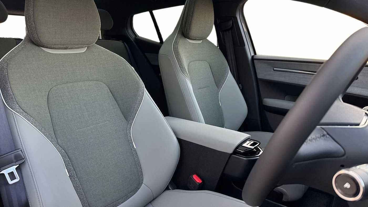 Used Volvo EX30 2025 for sale - 76744944: Photo 9