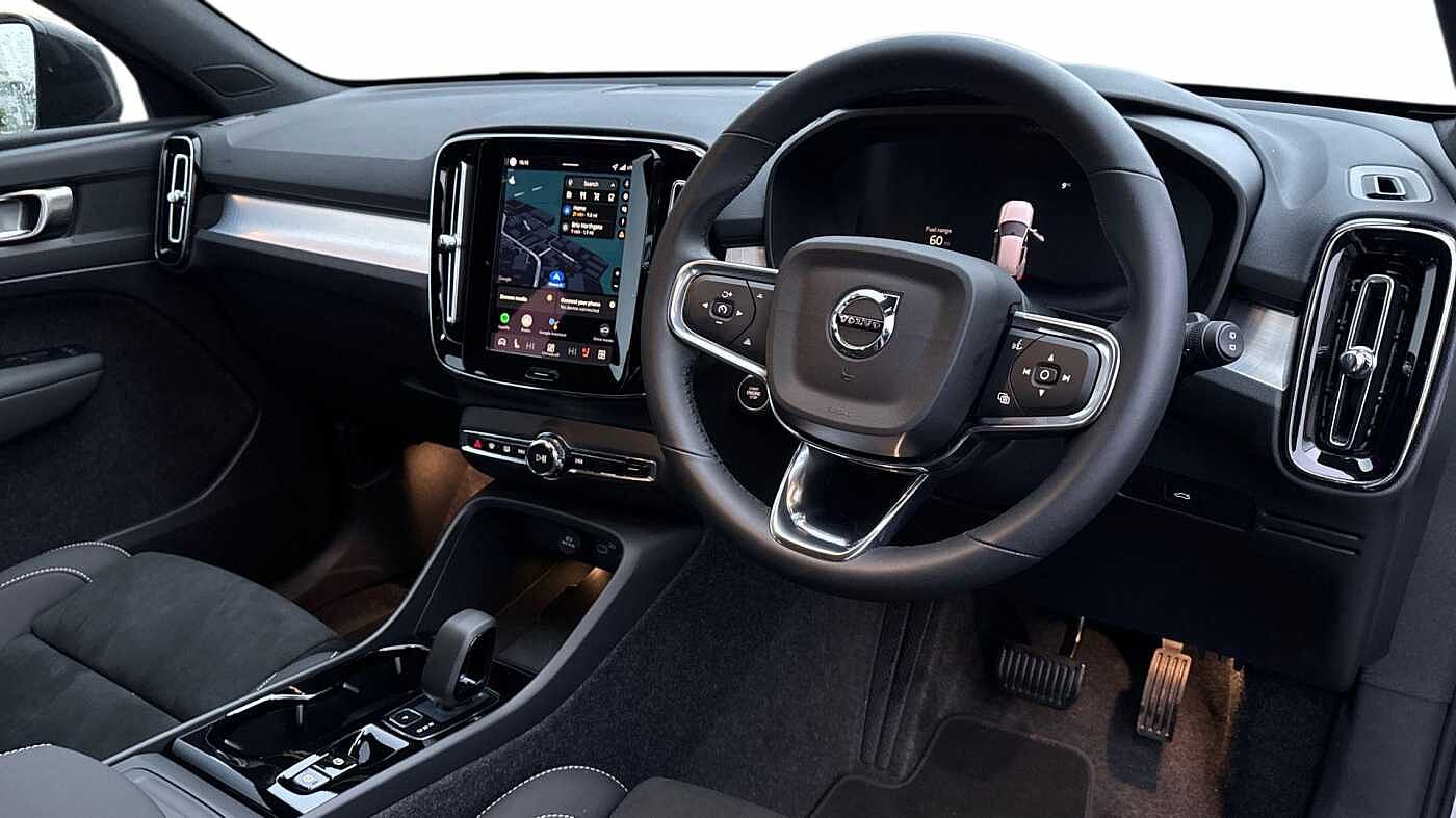 Used Volvo XC40 2025 for sale - 77032516: Photo 5