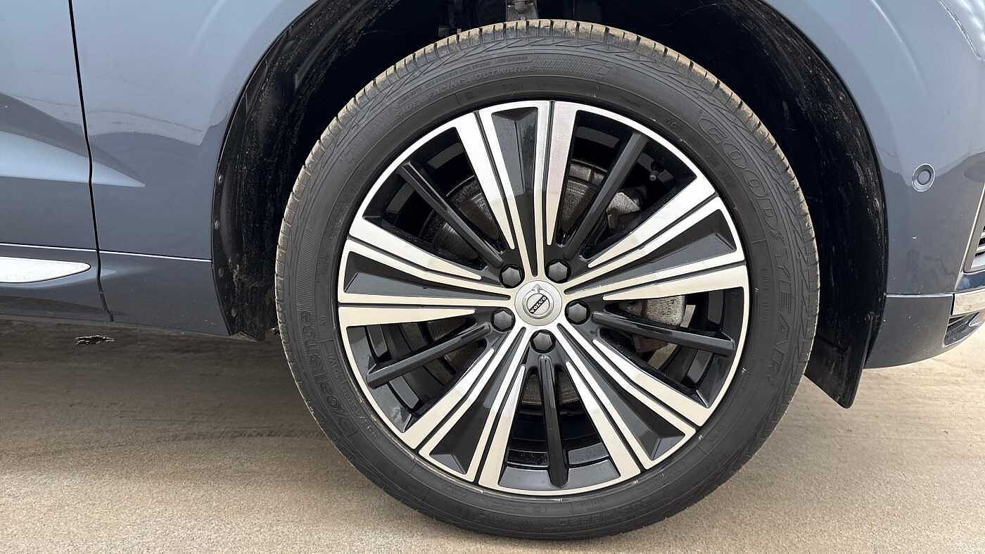 Used Volvo XC60 2022 for sale - 76675633: Photo 4