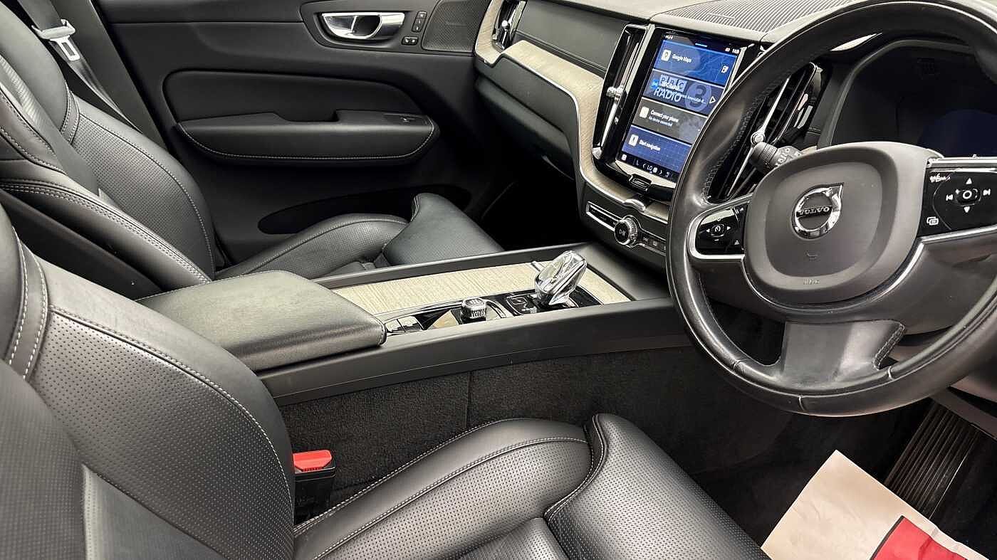 Used Volvo XC60 2022 for sale - 76675633: Photo 5