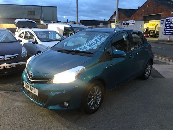 Used Toyota Yaris 2014 for sale - 69286560: Photo 2
