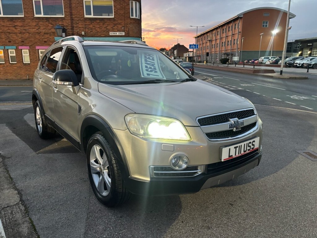 Used Chevrolet Captiva 2011 for sale - 76372569: Photo 2