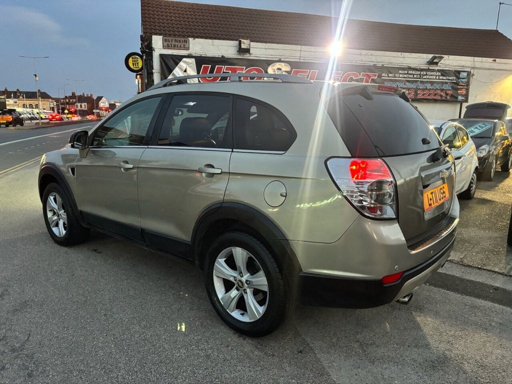 Used Chevrolet Captiva 2011 for sale - 76372569: Photo 6