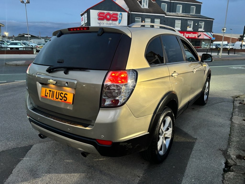 Used Chevrolet Captiva 2011 for sale - 76372569: Photo 8