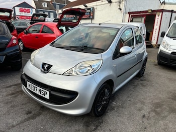 Peugeot - 107