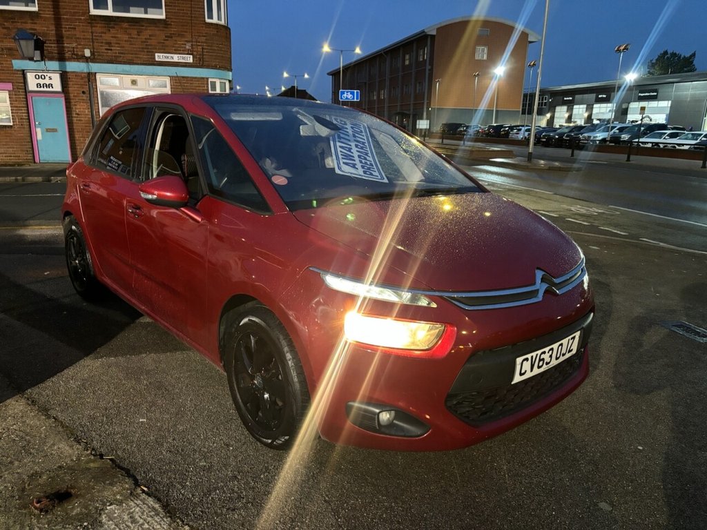 Used Citroen C4 Picasso 2013 for sale - 77647934: Photo 2