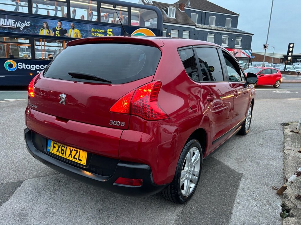 Used Peugeot 3008 2011 for sale - 76241409: Photo 10