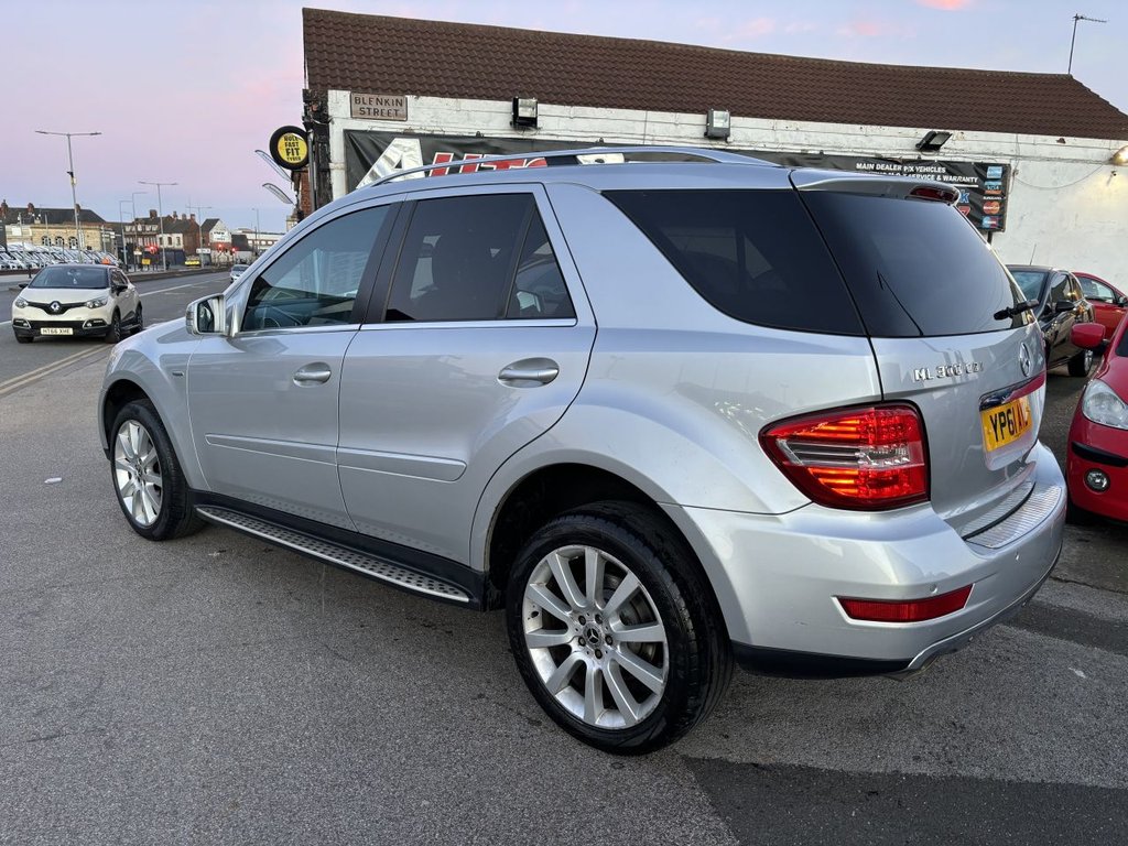 Used Mercedes-Benz M Class 2011 for sale - 78172385: Photo 6