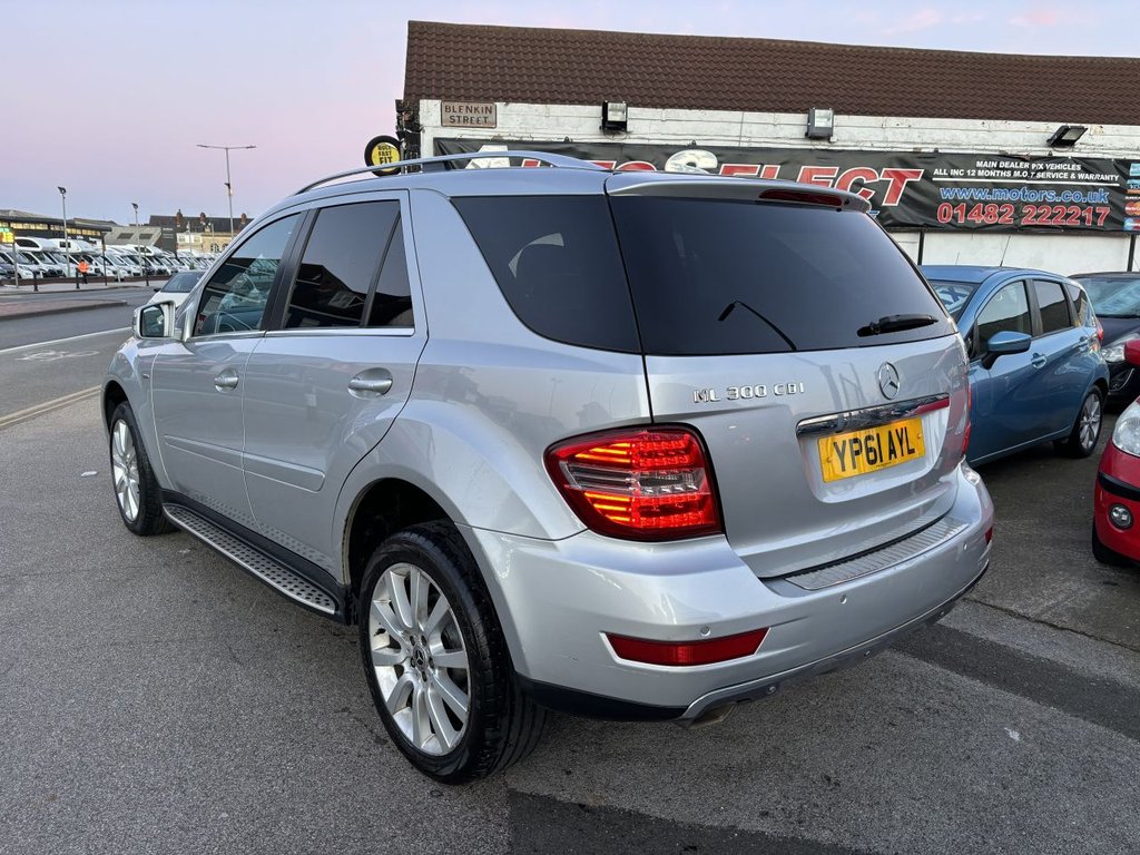 Used Mercedes-Benz M Class 2011 for sale - 78172385: Photo 7