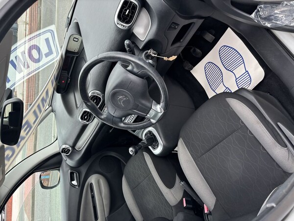 Used Citroen C3 Picasso 2013 for sale - 71668120: Photo 8