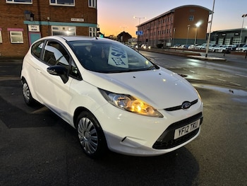 Used Ford Fiesta 2012 for sale - 77096511: Photo