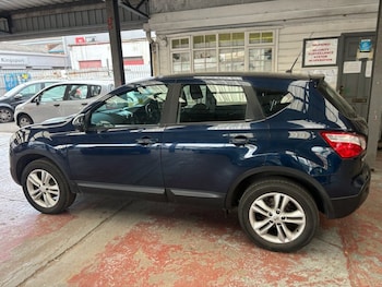 Used Nissan Qashqai 2010 for sale - 79325882: Photo