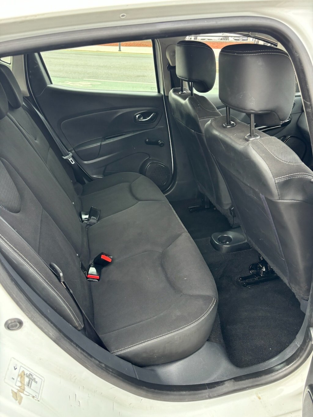 Used Renault Clio 2014 for sale - 75188196: Photo 9