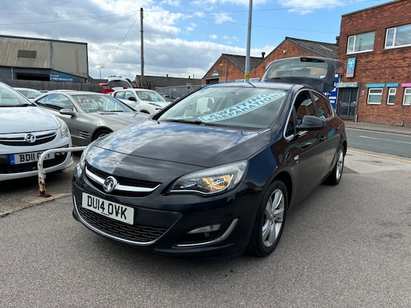 Used Vauxhall Astra 2014 for sale - 75037709: Photo 2