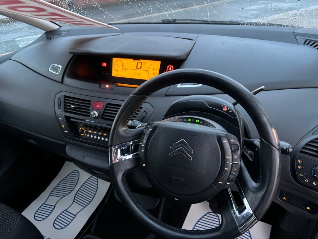 Used Citroen C4 Picasso 2010 for sale - 76434432: Photo 11