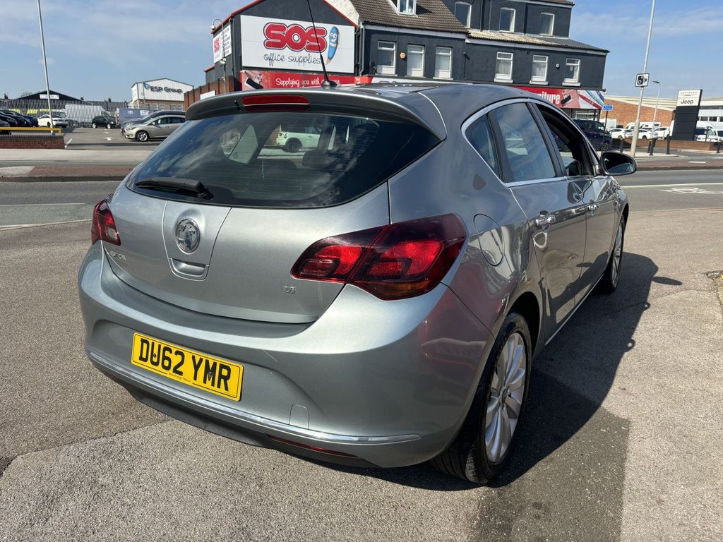 Used Vauxhall Astra 2012 for sale - 78030290: Photo 6