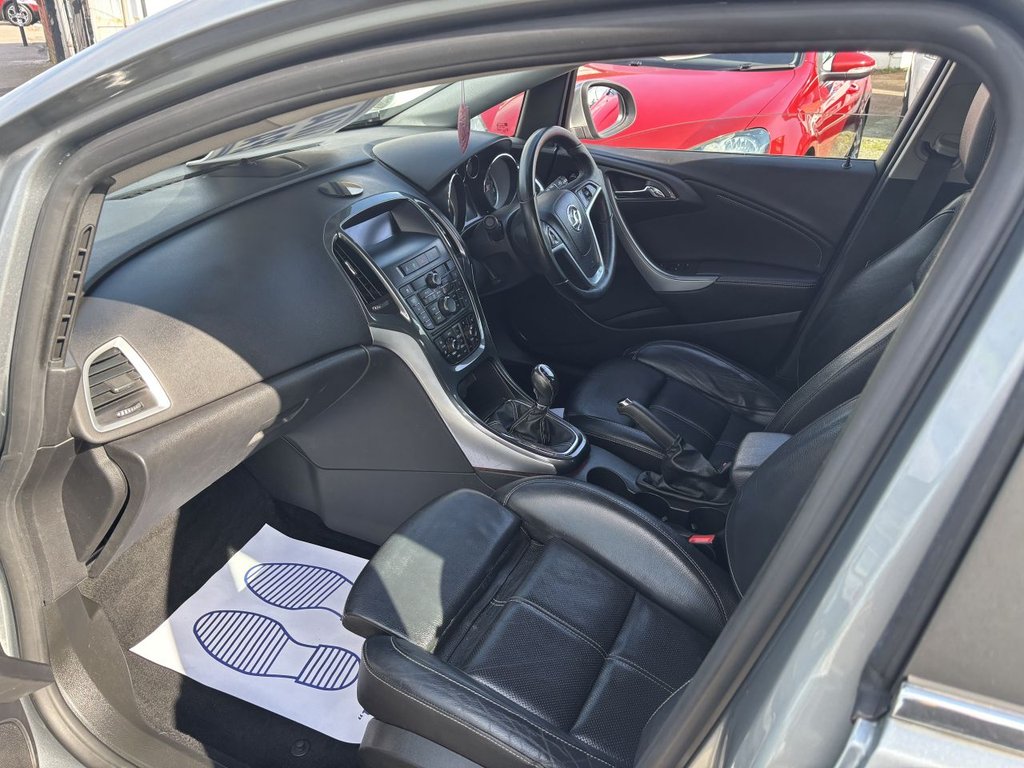 Used Vauxhall Astra 2012 for sale - 78030290: Photo 9