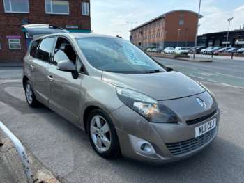 Used Renault Grand Scenic 2011 for sale - 74985343: Photo