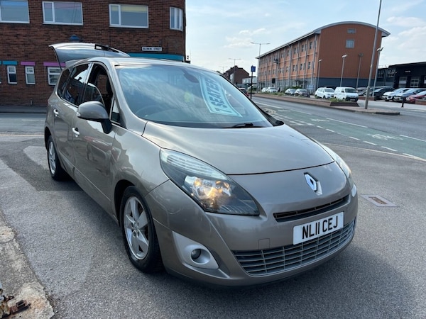 Used Renault Grand Scenic 2011 for sale - 74985343: Photo 3