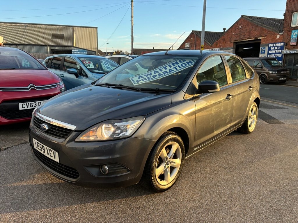 Used Ford Focus 2009 for sale - 78022063: Photo 2