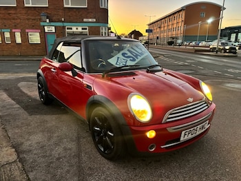 Used MINI Convertible 2005 for sale - 77089208: Photo