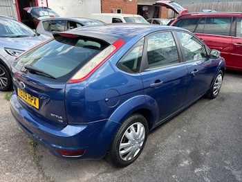 Used Ford Focus 2009 for sale - 79323030: Photo