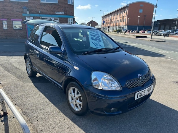 Used Toyota Yaris 2005 for sale - 74277395: Photo 1