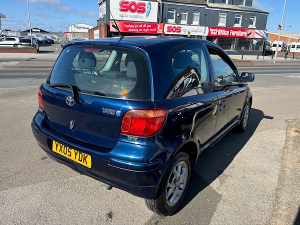 Used Toyota Yaris 2005 for sale - 74277395: Photo 8