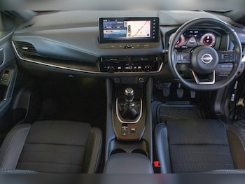 Used Nissan Qashqai 2022 for sale - 76276610: Photo 2