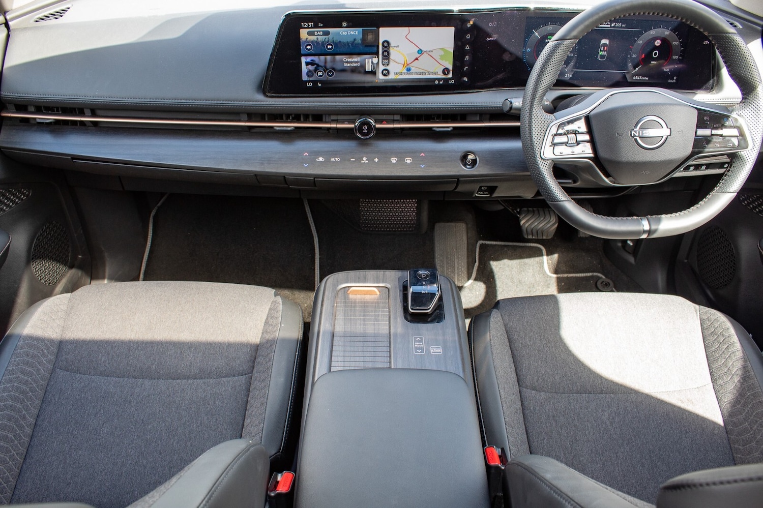 Used Nissan ARIYA 2025 for sale - 76276469: Photo 2