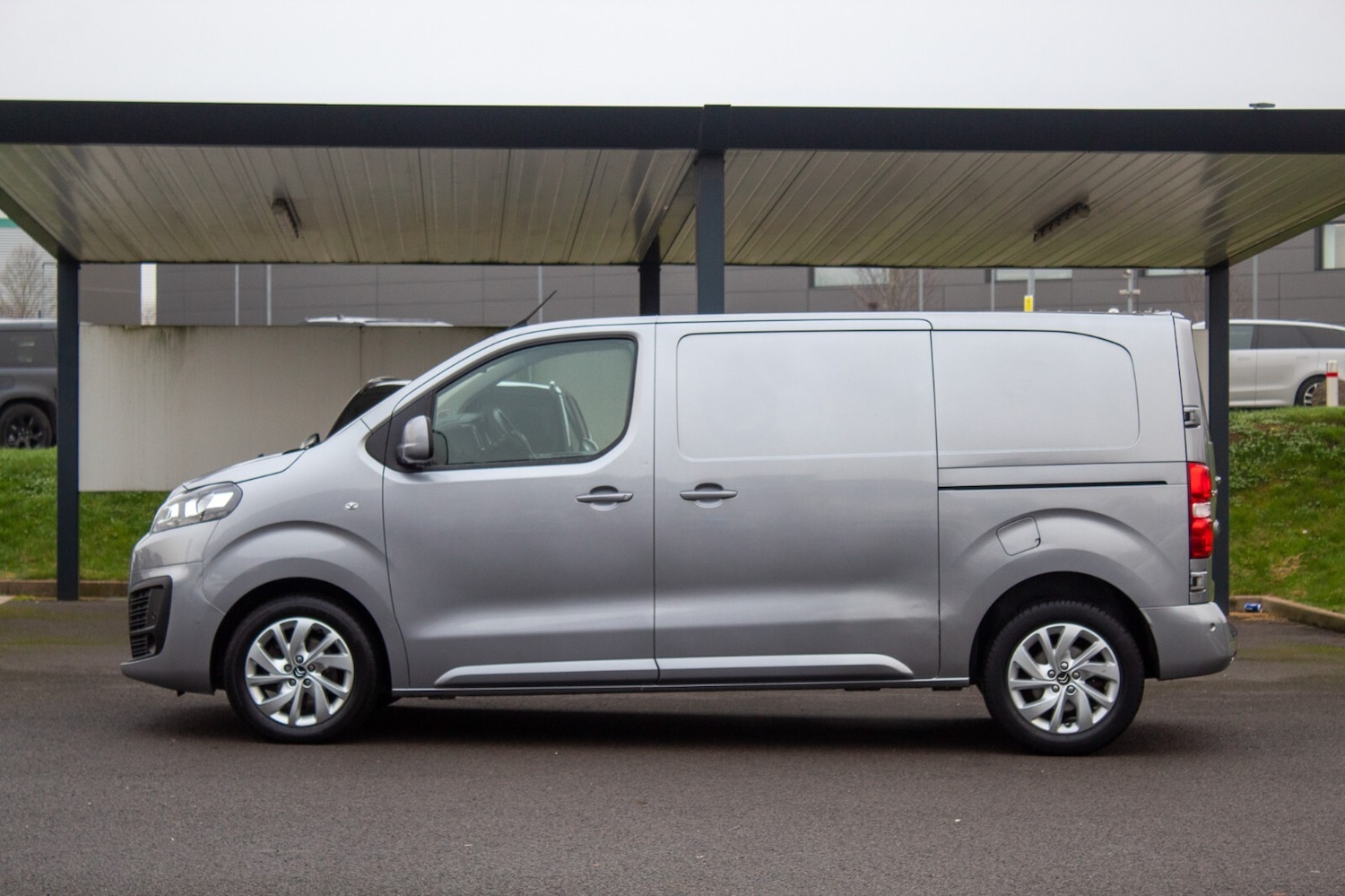 Used Citroen Dispatch 2019 for sale - 76788165: Photo 25