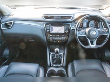 Used Nissan Qashqai 2018 for sale - 76861862: Photo