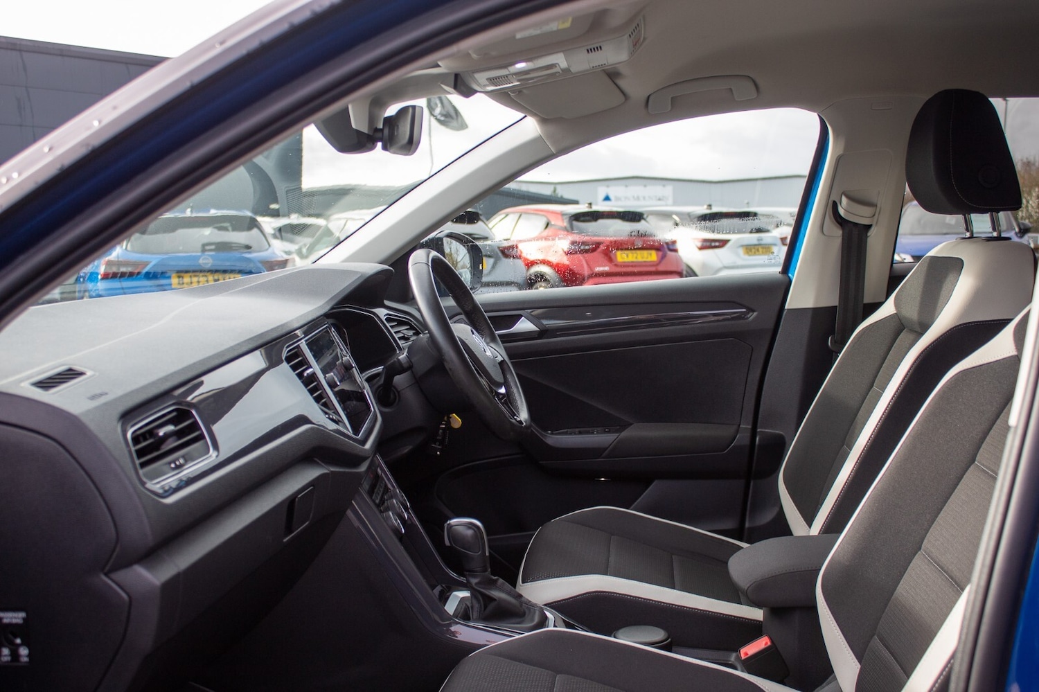 Used Volkswagen T-Roc 2020 for sale - 77470915: Photo 7