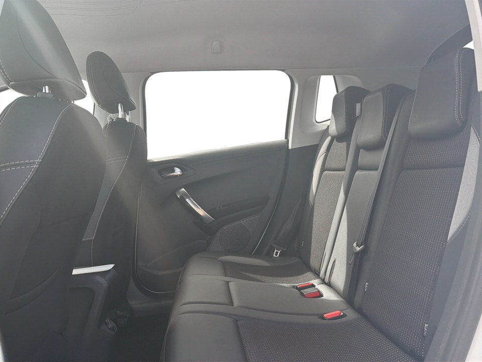 Used Peugeot 2008 2017 for sale - 78220826: Photo 18