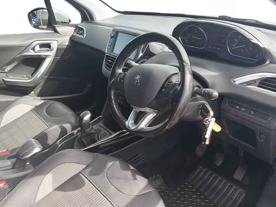 Used Peugeot 2008 2017 for sale - 78220826: Photo 19