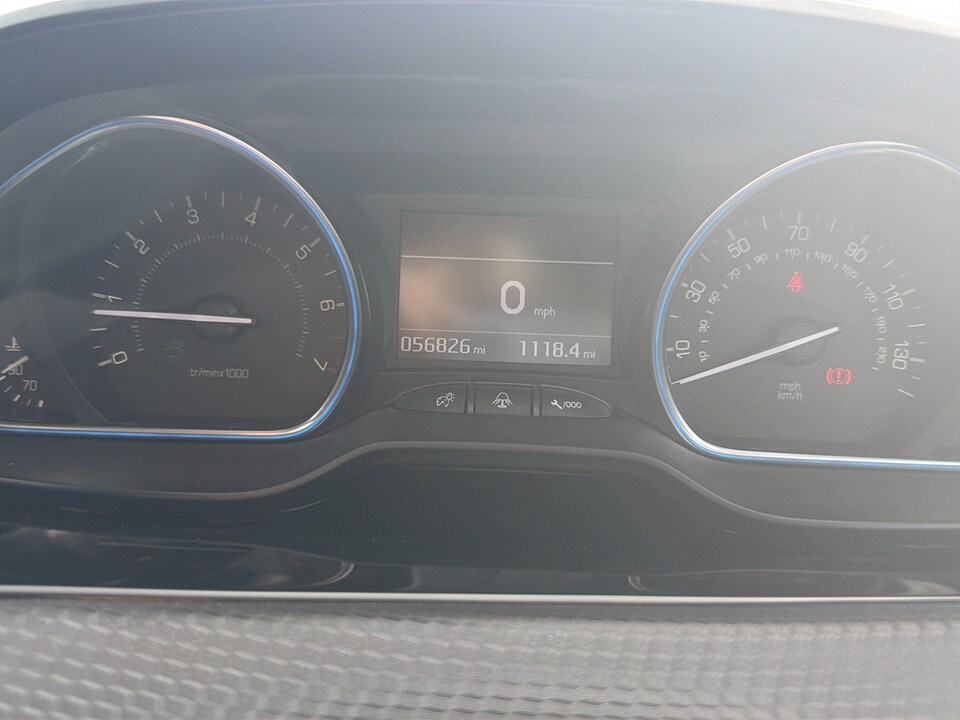 Used Peugeot 2008 2017 for sale - 78220826: Photo 22